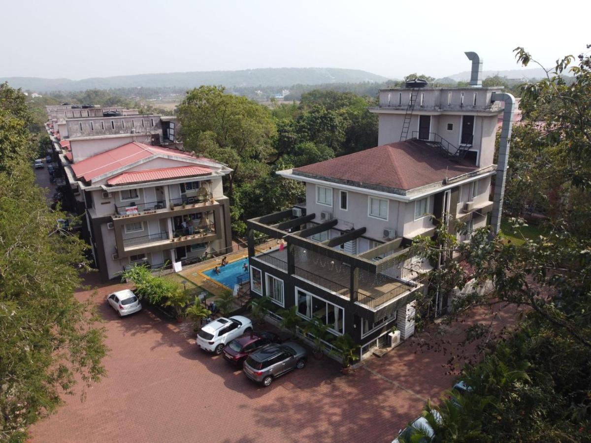 4Bhk Stunning Apartment With Pool 2Bhkx2 Old Goa Exteriör bild